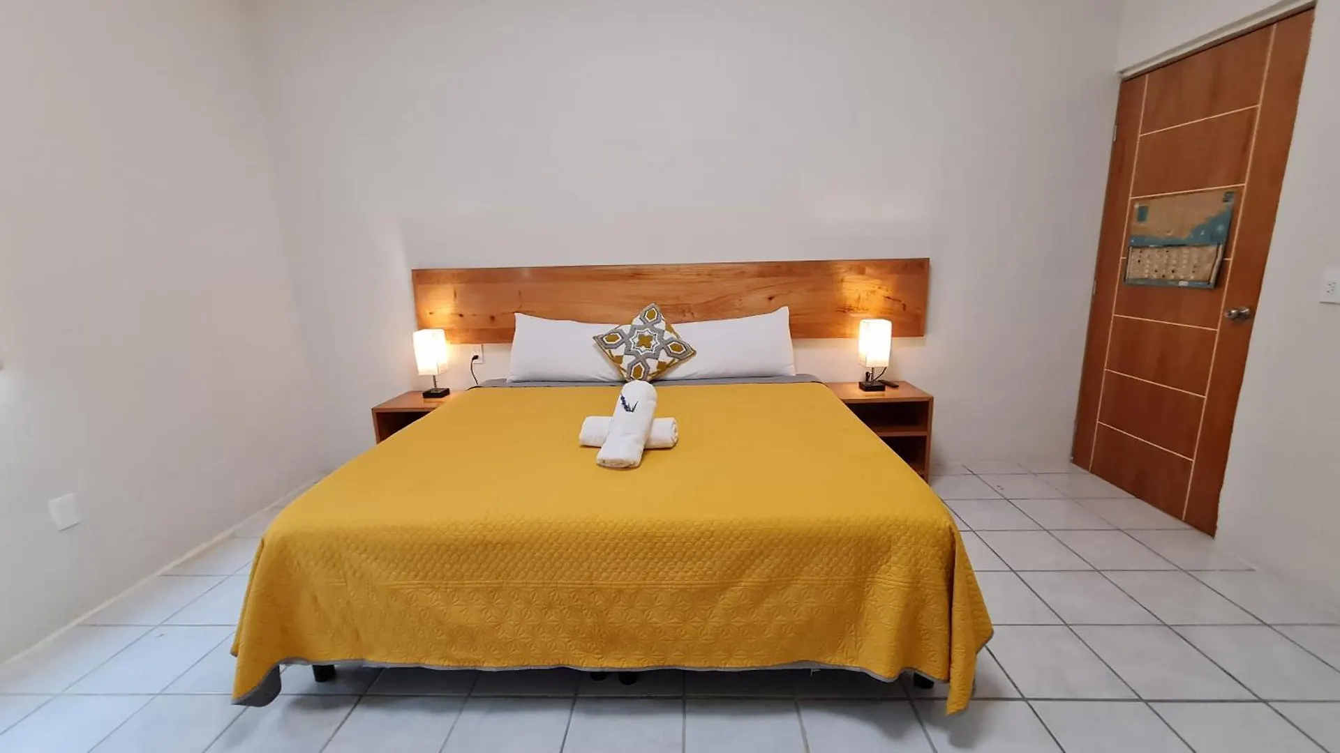 בית אירוח דירות בקאלאר Casa Ceiba Real
