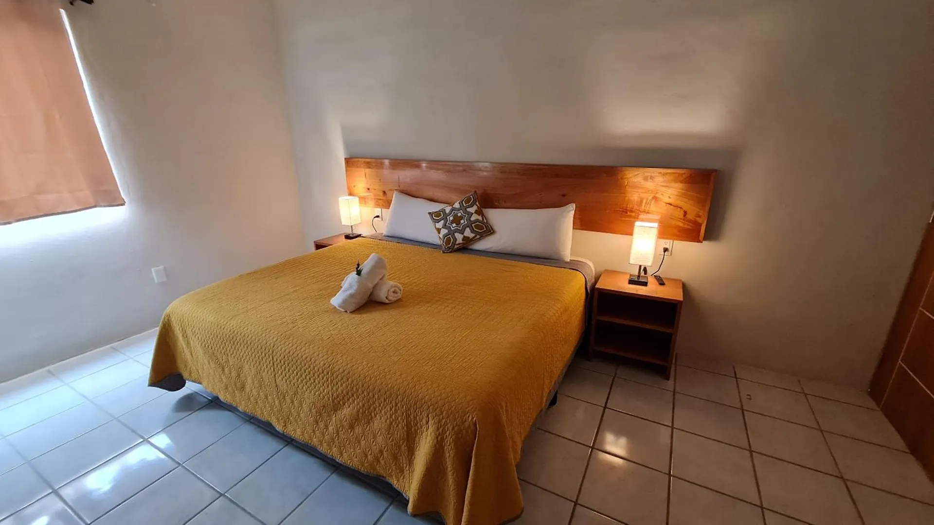 דירות בקאלאר Casa Ceiba Real